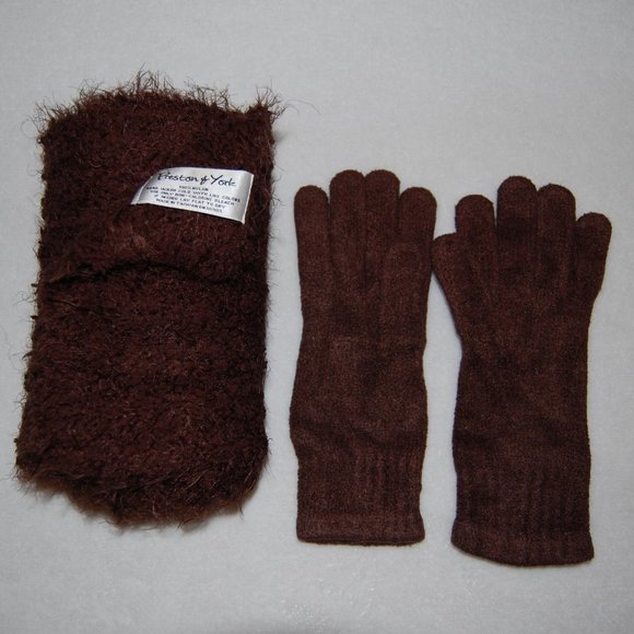 Preston & York Knit Scarf (OS) with Matching Gloves (S) - Picture 5 of 6